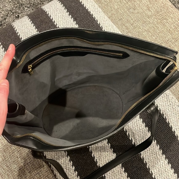 Louis Vuitton black epi leather tote bag - Picture 4 of 13